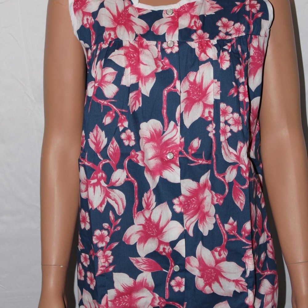NEW – EASY ESSENTIALS SNAP FRONT SMOCK COBBLER APRON NAVY WITH HIBISCUS M 3X 4X